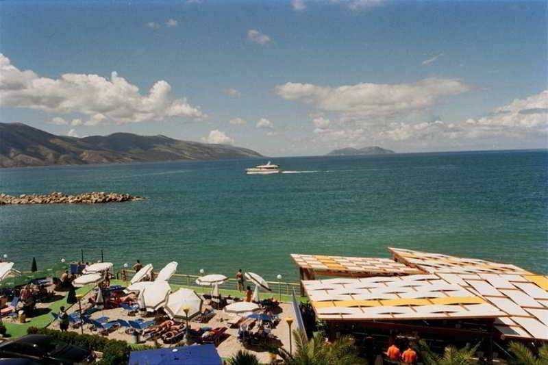 Paradise Beach Hotel Avlonya Konforlar fotoğraf